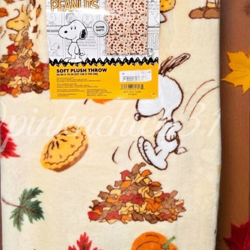 Peanuts Snoopy Charlie Special Edition Thanksgiving Autumn Harvest Throw Blanket